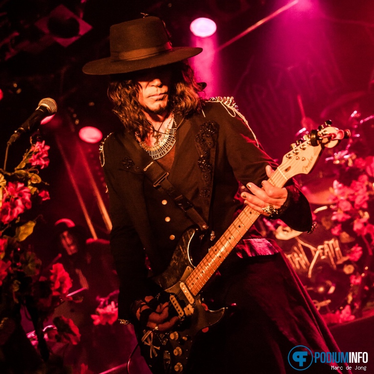 Christian Death op Wavefest presents: Christian Death + Second Still - 14/06 - Baroeg foto