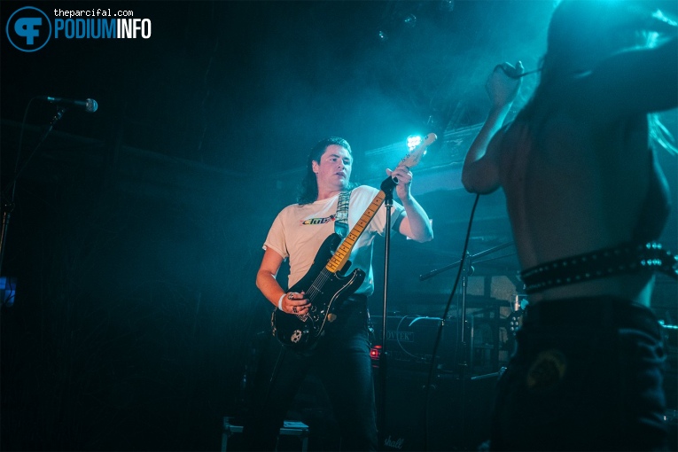 Amyl and The Sniffers op Amyl and The Sniffers - 14/06 - De Nijverheid foto