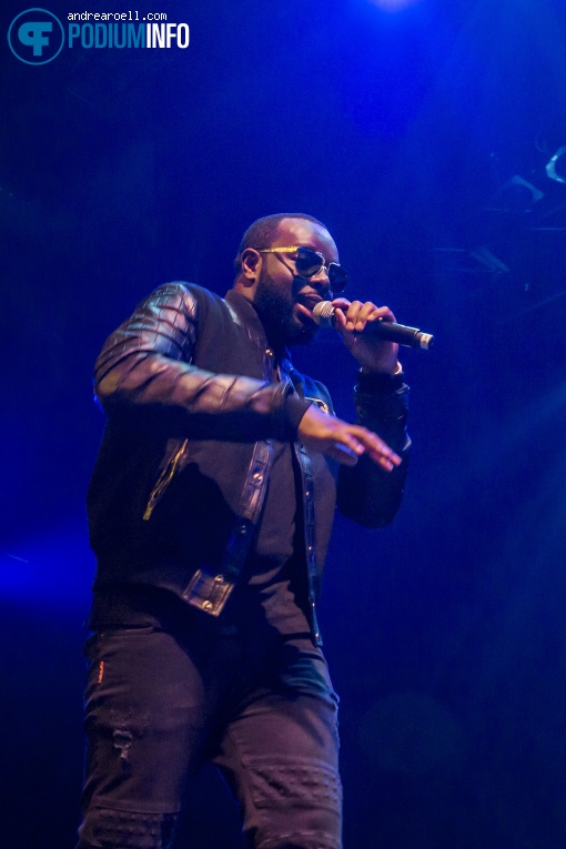 Maître Gims op Maître Gims - 17/06 - TivoliVredenburg foto