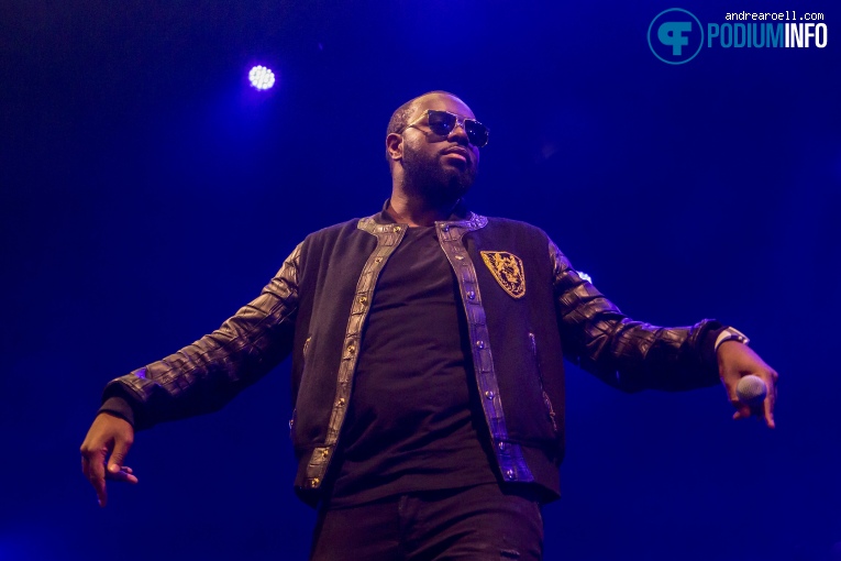 Maître Gims op Maître Gims - 17/06 - TivoliVredenburg foto