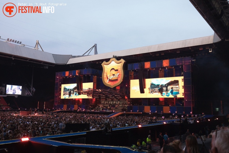 Guus Meeuwis op Guus Meeuwis Groots met een zachte G 2019 - 14/06 - Philips Stadion foto