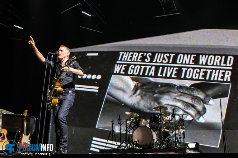 Bryan Adams op Bryan Adams - 16/06 - Ahoy foto