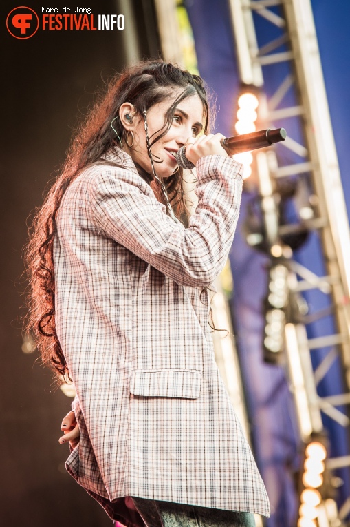 Naaz op Wantijpop 2019 foto