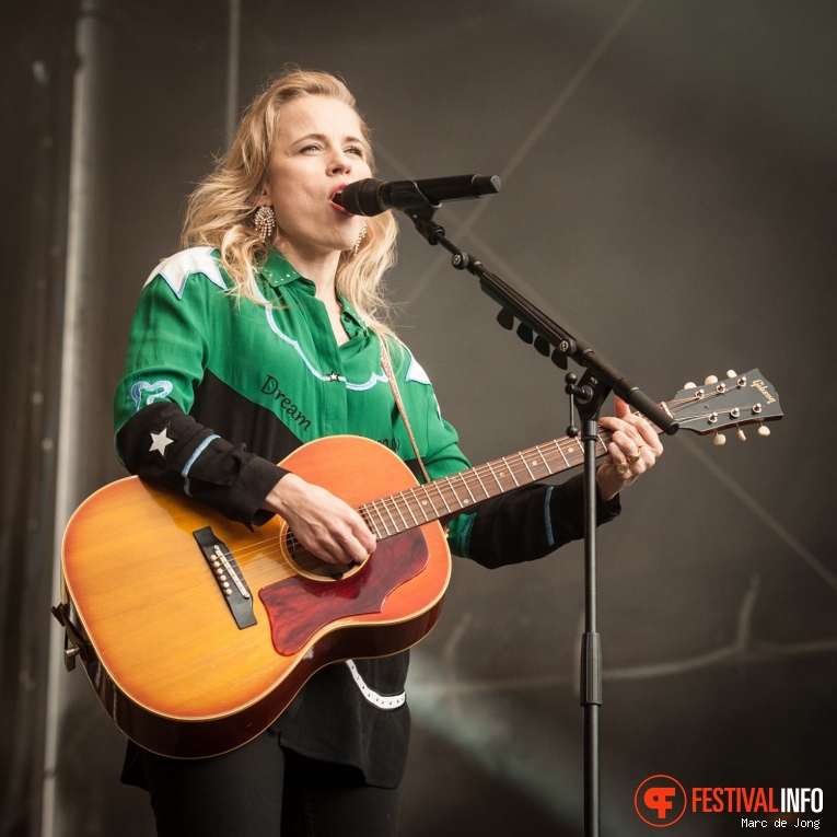 Ilse DeLange op Wantijpop 2019 foto