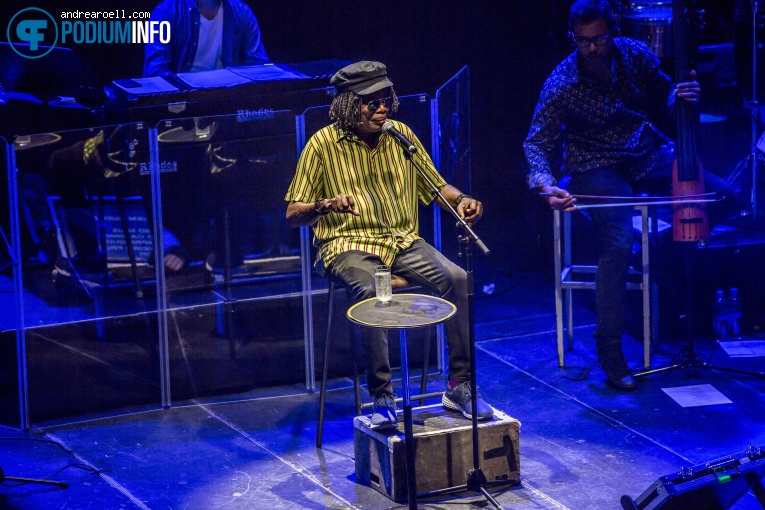 Milton Nascimento op Milton Nascimento - 21/06 - Paradiso foto