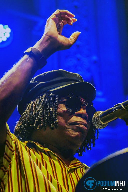 Milton Nascimento op Milton Nascimento - 21/06 - Paradiso foto