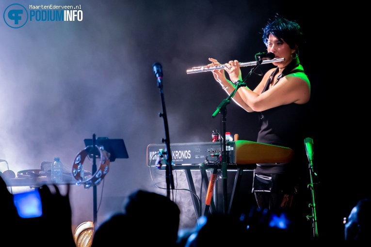 Men At Work op Men At Work - 23/06 - Q-Factory foto