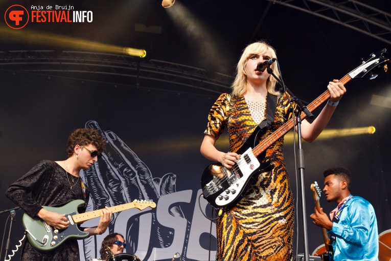 Sunflower Bean op Loose Ends 2019 foto