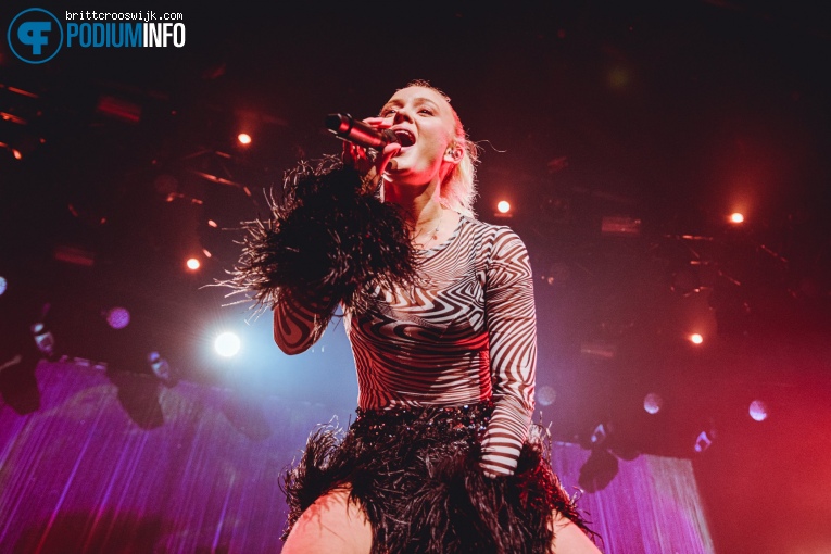 Zara Larsson op Zara Larsson - 26/06 - Melkweg foto