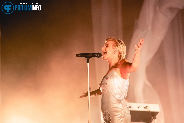 Robyn op Robyn - 26/06 - AFAS Live foto