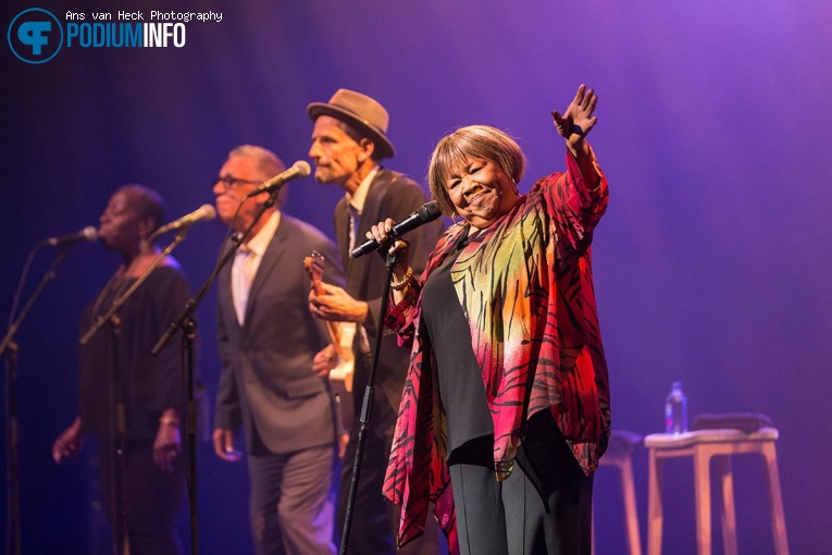 Mavis Staples op Mavis Staples - 27/06 - Koninklijk Theater Carré foto