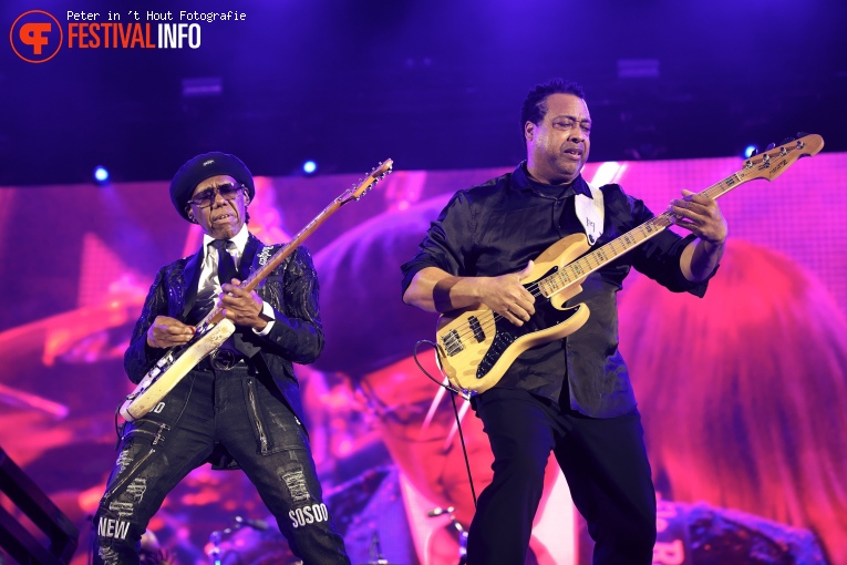 Nile Rodgers & Chic op Concert at Sea 2019 Vrijdag foto