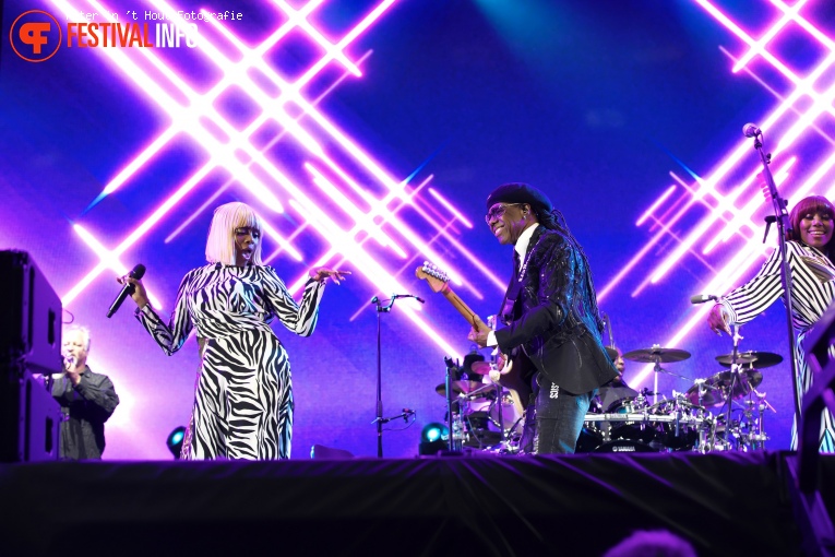 Nile Rodgers & Chic op Concert at Sea 2019 Vrijdag foto