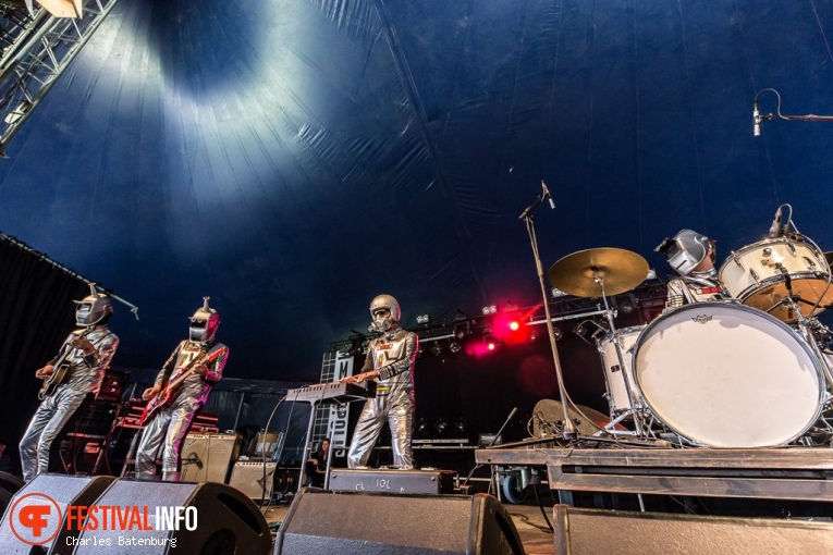 Les Robots op Metropolis Festival 2019 foto