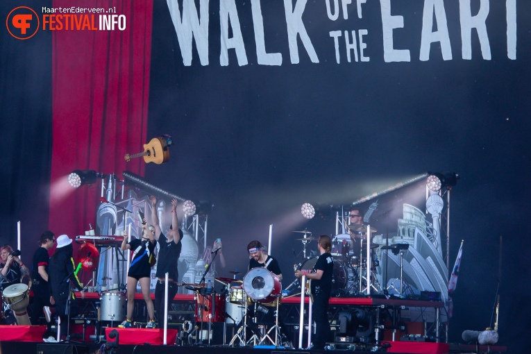 Walk off the Earth op Parkpop 2019 foto