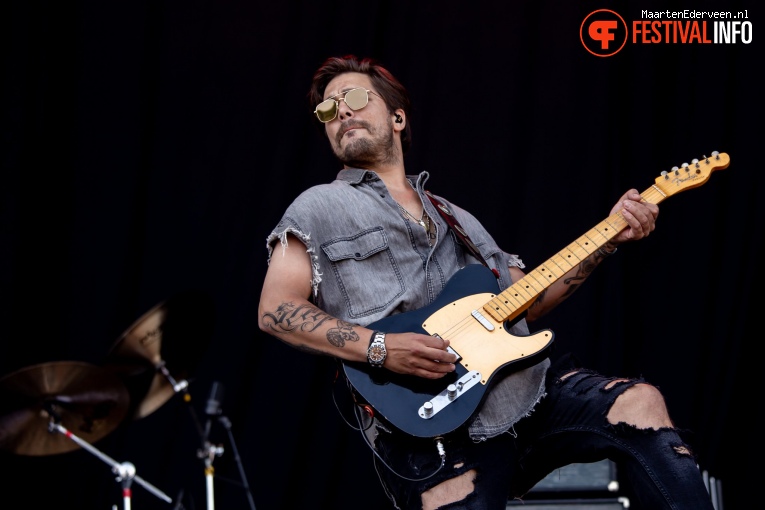 Waylon op Parkpop 2019 foto