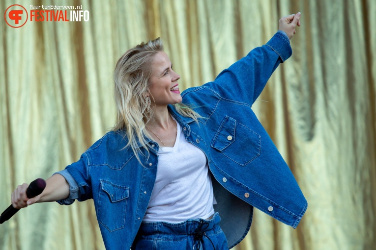 Ilse DeLange op Parkpop 2019 foto