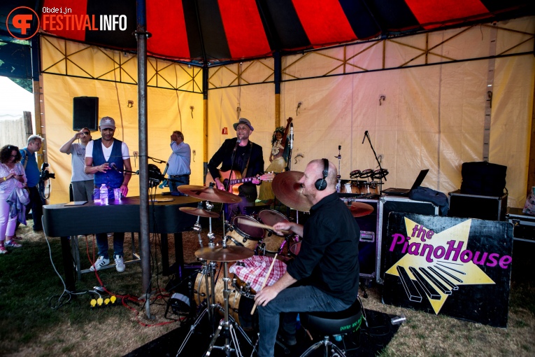 The Pianohouse op Fields of Joy Festival 2019 foto