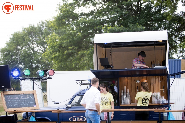Foto The Vinyl Junk op Fields of Joy Festival 2019
