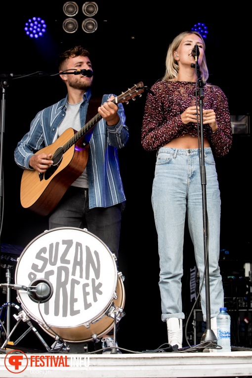 Suzan & Freek op Fields of Joy Festival 2019 foto