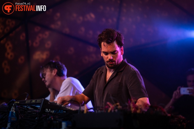 De Sluwe Vos & Sjamsoedin op Down the Rabbit Hole 2019 - vrijdag foto