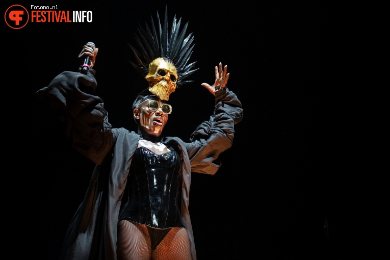 Grace Jones op Down the Rabbit Hole 2019 - vrijdag foto