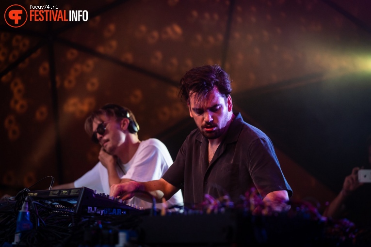 De Sluwe Vos & Sjamsoedin op Down the Rabbit Hole 2019 - vrijdag foto