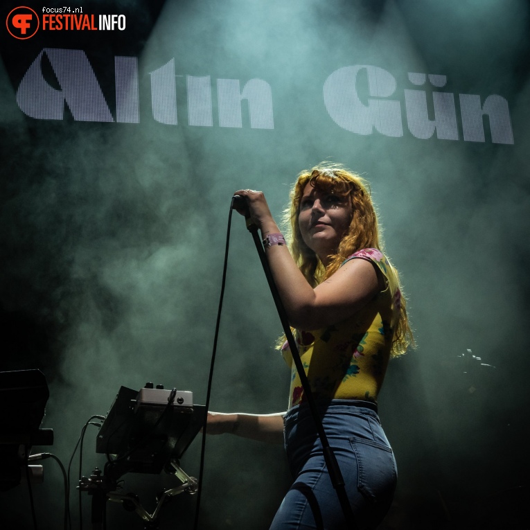 Altın Gün op Down the Rabbit Hole 2019 - vrijdag foto