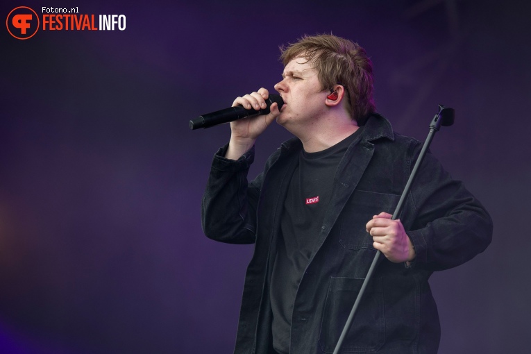 Lewis Capaldi op Down the Rabbit Hole 2019 - zaterdag foto