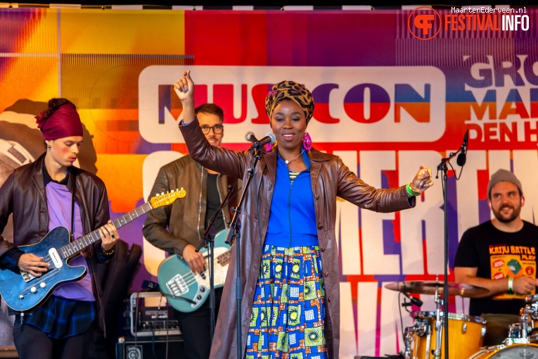 Ntjam Rosie op Summertime Festival 2019 foto