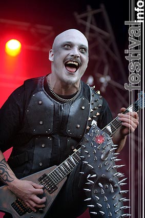 Dimmu Borgir op Dynamo Open Air 2004 foto