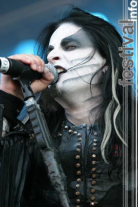 Dimmu Borgir op Dynamo Open Air 2004 foto