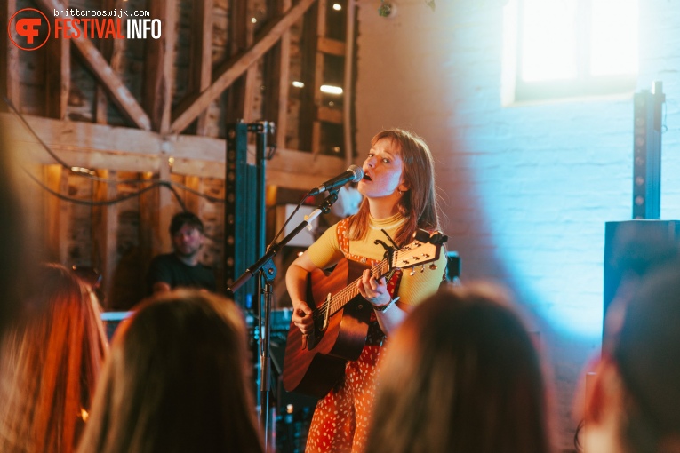 Orla Gartland op Barn on the Farm 2019 - Donderdag foto