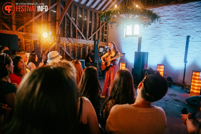 Orla Gartland op Barn on the Farm 2019 - Donderdag foto