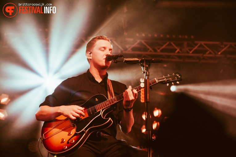 George Ezra op Barn on the Farm 2019 - Zondag foto