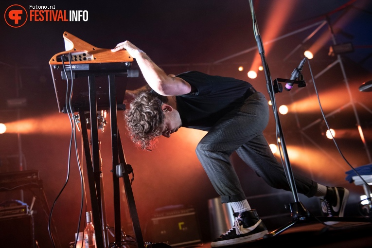 The Soft Moon op Welcome To The Village 2019 - vrijdag foto