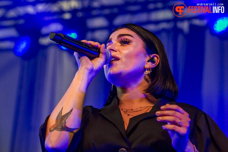 Roxeanne Hazes op Vierdaagsefeesten Nijmegen 2019 foto