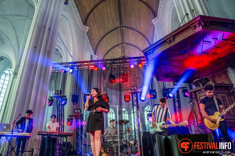 Roxeanne Hazes op Vierdaagsefeesten Nijmegen 2019 foto