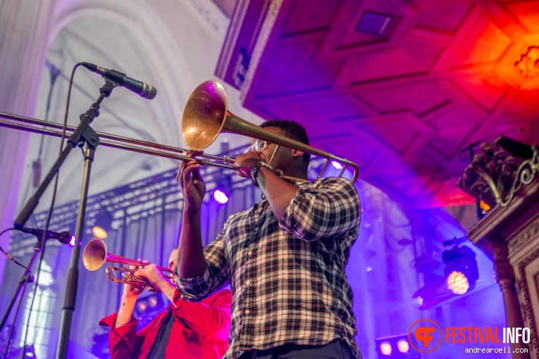 The Teskey Brothers op Vierdaagsefeesten Nijmegen 2019 foto