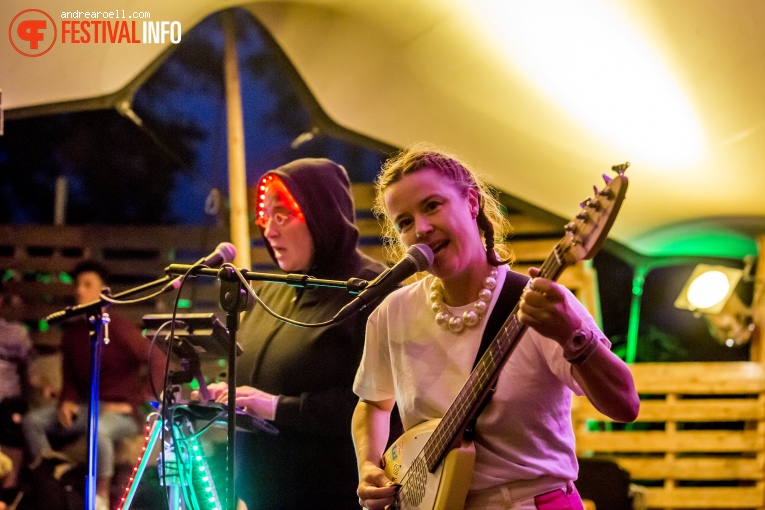 Nancy Kleurenblind & De Zingende Roadie op Vierdaagsefeesten Nijmegen 2019 foto