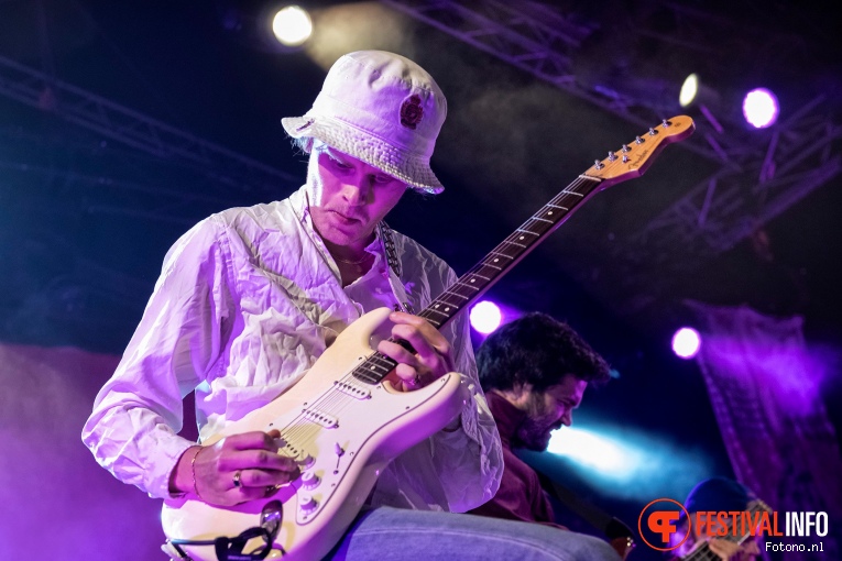 Kakkmaddafakka op Welcome To The Village 2019 - zaterdag foto