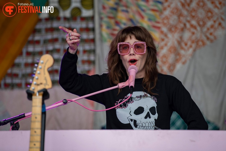 Jenny Lewis op Welcome To The Village 2019 - zaterdag foto