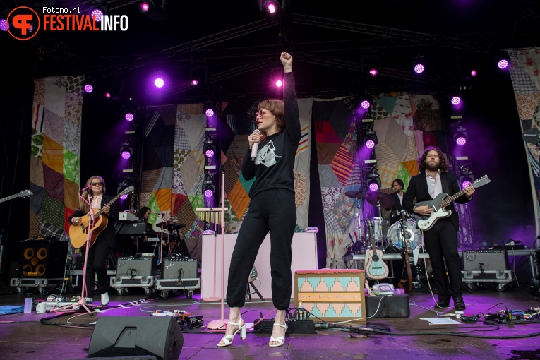 Jenny Lewis op Welcome To The Village 2019 - zaterdag foto