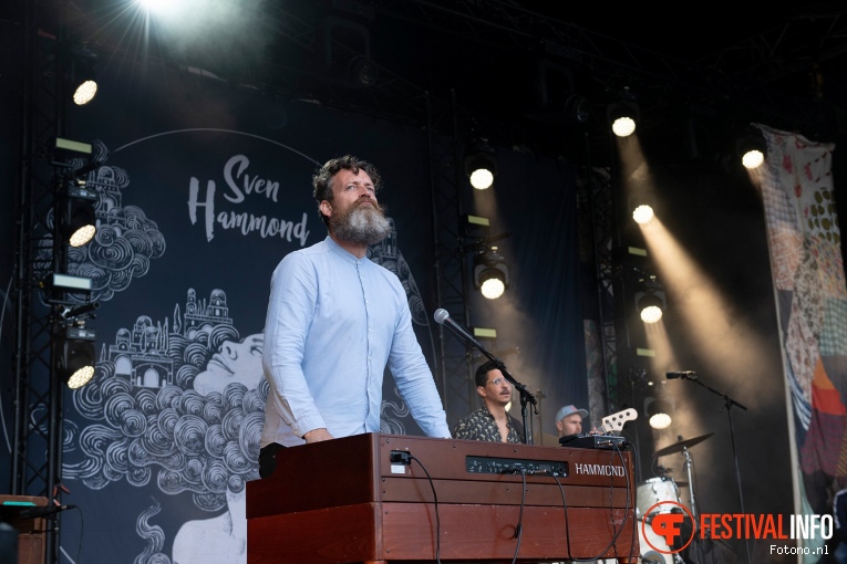 Sven Hammond op Welcome To The Village 2019 - zaterdag foto