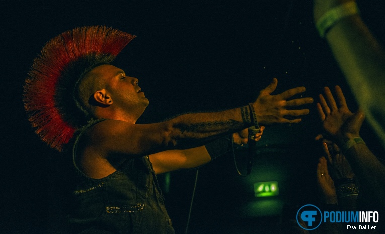 The Casualties op Tales from The Punx - 20/07 - Baroeg foto