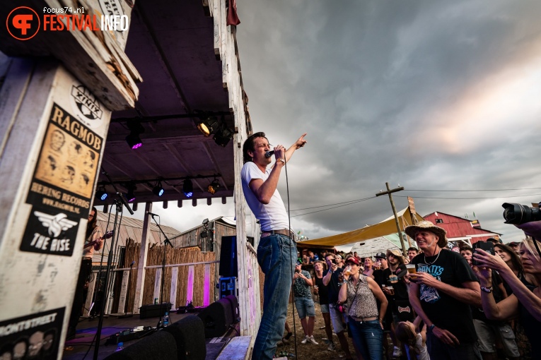 Marlon Williams op Zwarte Cross Festival 2019 - Zaterdag foto