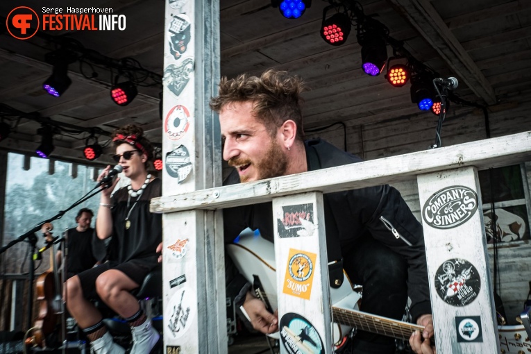 Holy Moly & The Crackers op Zwarte Cross Festival 2019 - Zondag foto