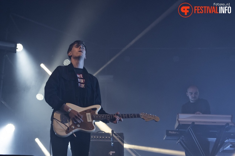 Whispering Sons op Welcome To The Village 2019 - zondag - foto