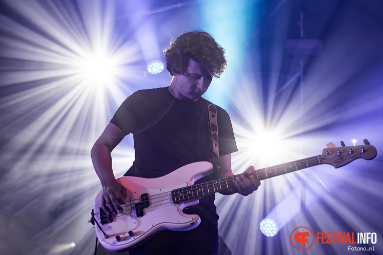 Whispering Sons op Welcome To The Village 2019 - zondag - foto