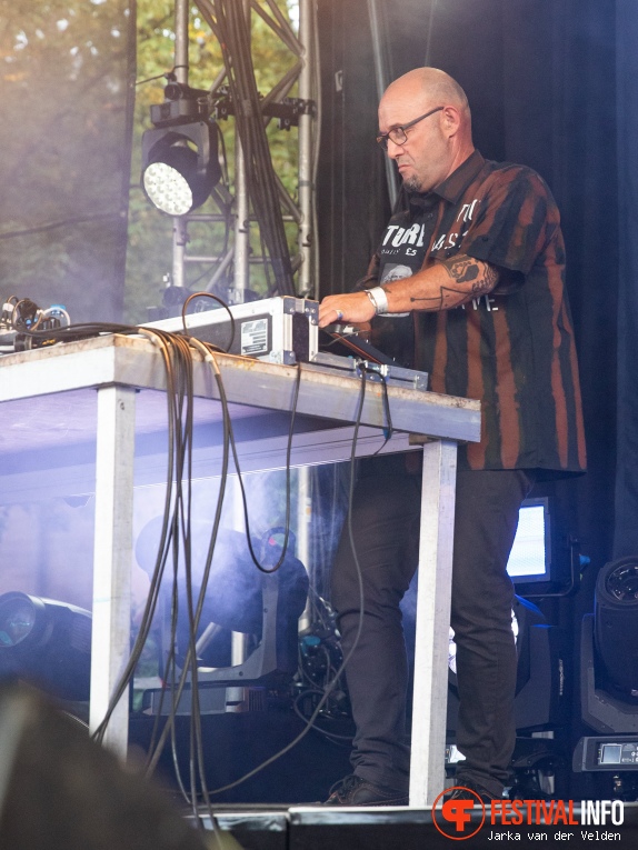 Nitzer Ebb op Amphi Festival 2019 foto